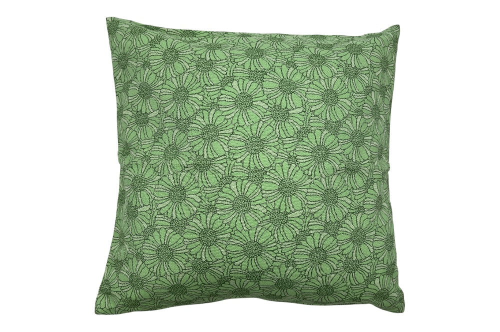 Kissenhülle in grün mit dem floralen „Orakelblume“-Design von Backhausen. Das Muster kombiniert elegante Blumen aneinander- Ansciht ganze Kissen