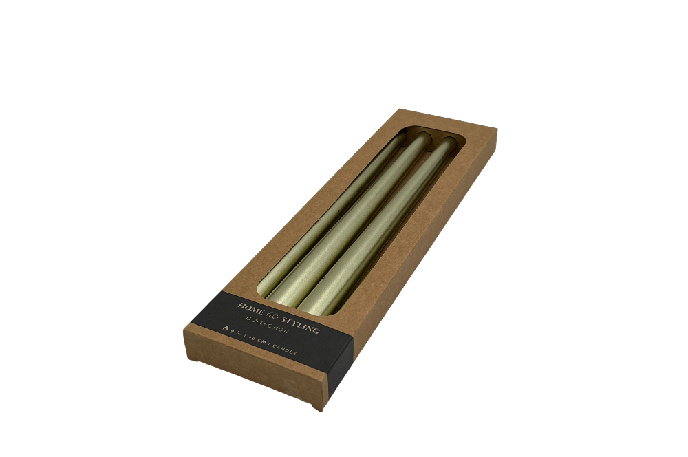 4er Set Dinnerkerzen in gold glänzend, in der Verpackung