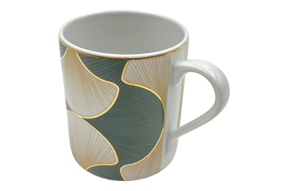 Die „Ginkgo“-Tasse besticht durch ihr elegantes Design mit grünen und goldenen Akzenten, Ansicht setilich von oben