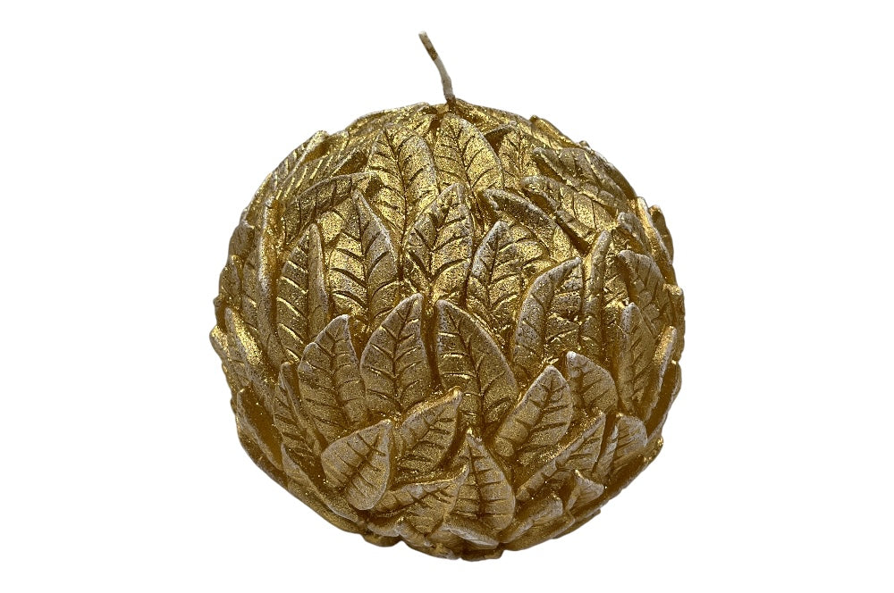 Kugelkerze mit blättern in Gold bemalen, Durchmesser von 15 cm, ganze Ansicht