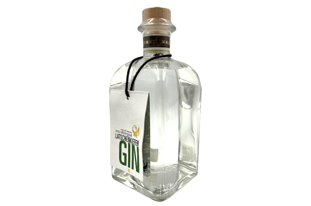 latschnkiefer gin flasche von der seite
