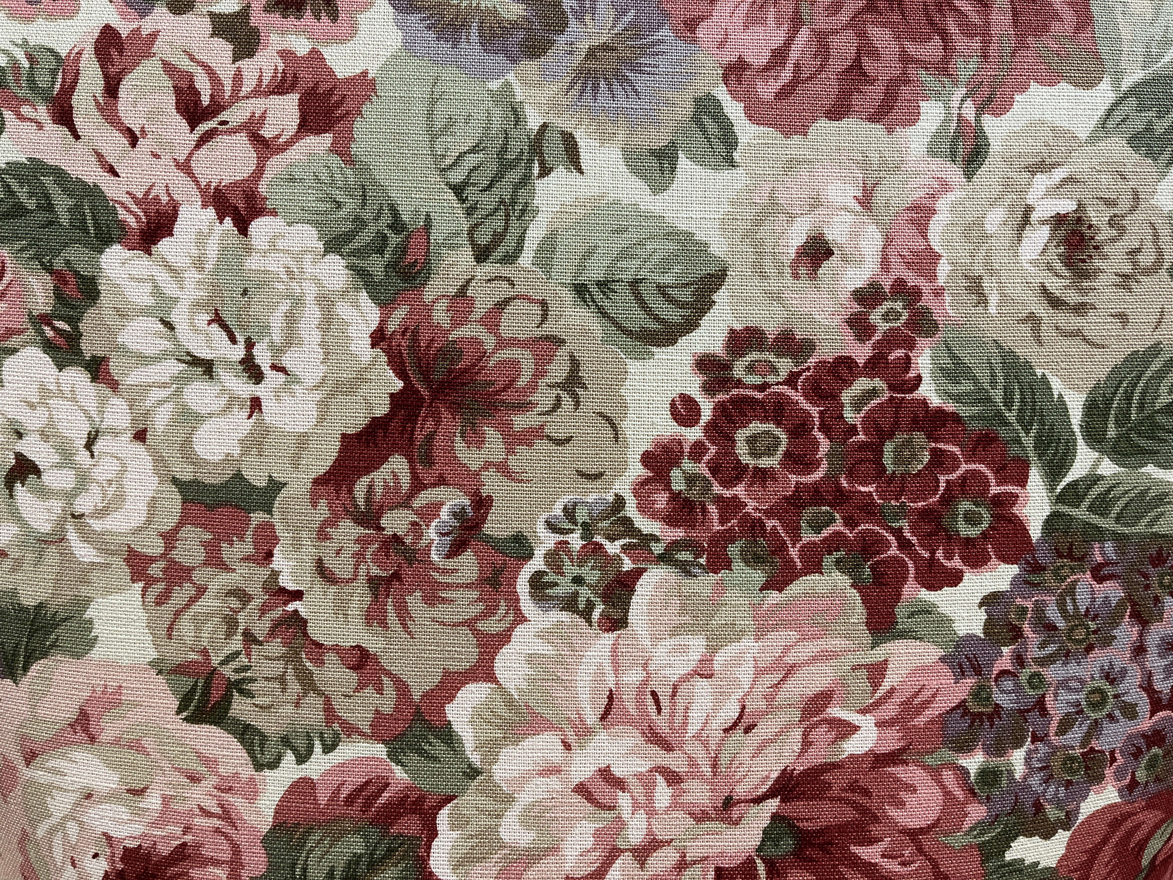 floraler Stoff Rose & Peony mti Rosen und anderen Blumen