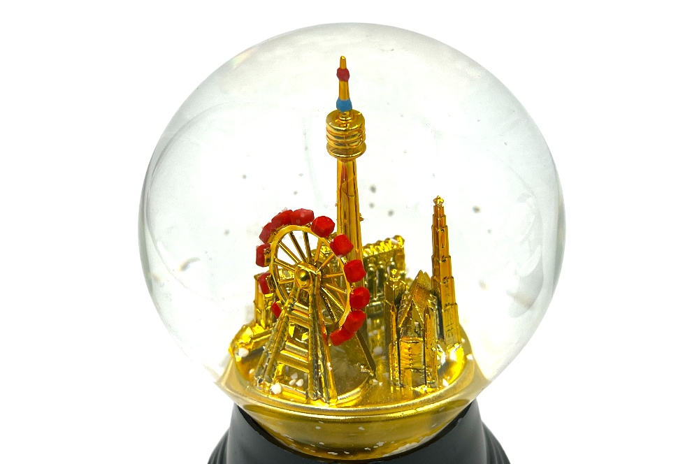 schneekugel wien gold detailansicht