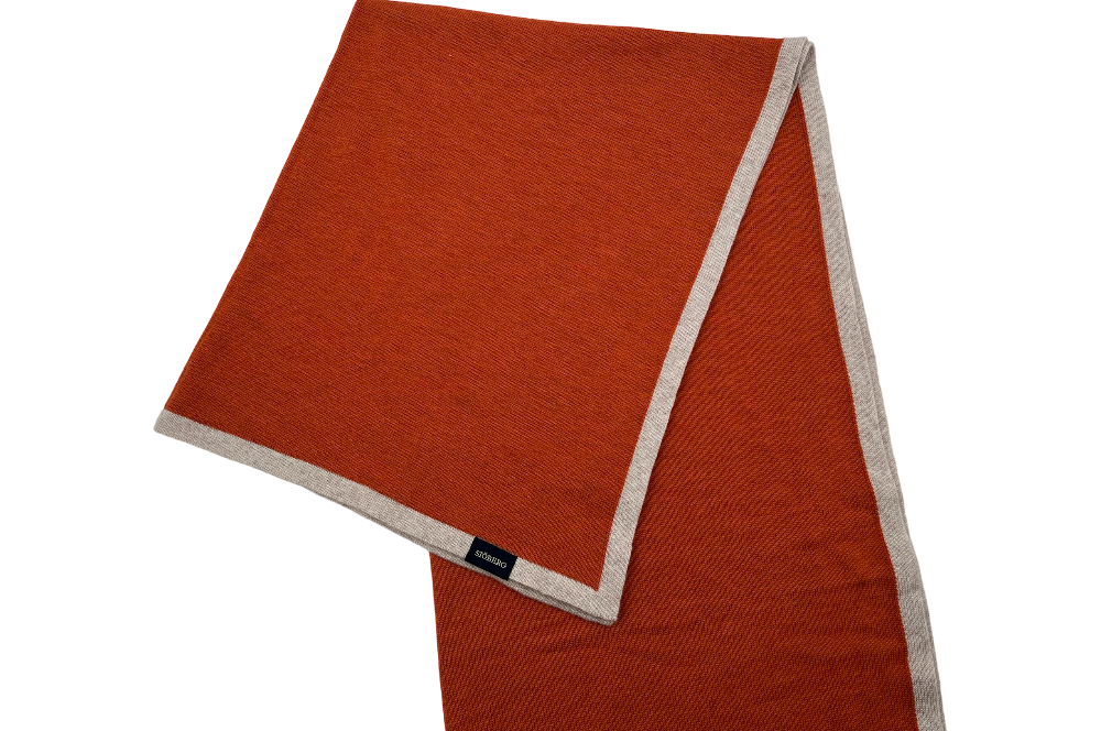 damenschal merino , goss orange , detailansicht