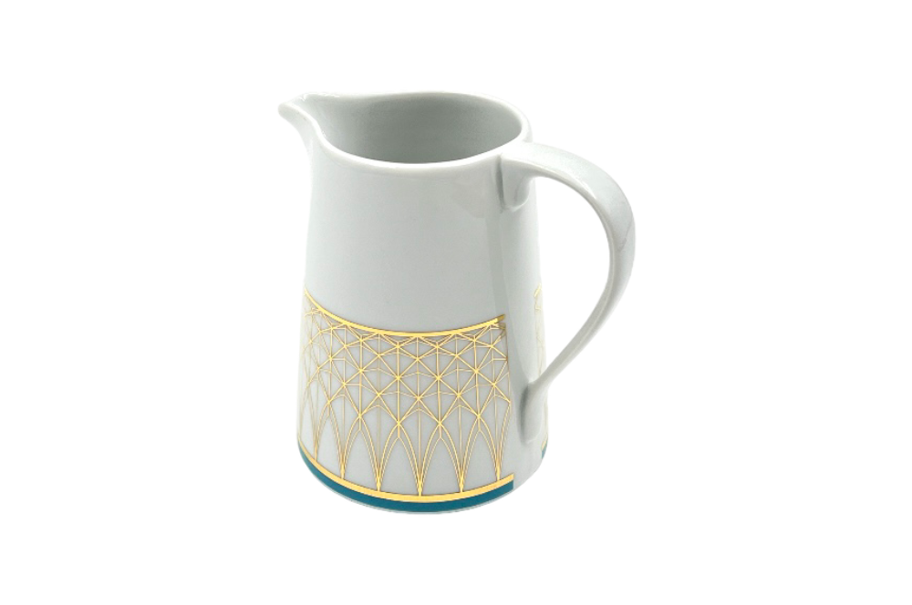 VERONA Milchkanne mit goldenen und türkisen geometischen Design, Ansicht von hinten auf den Griff