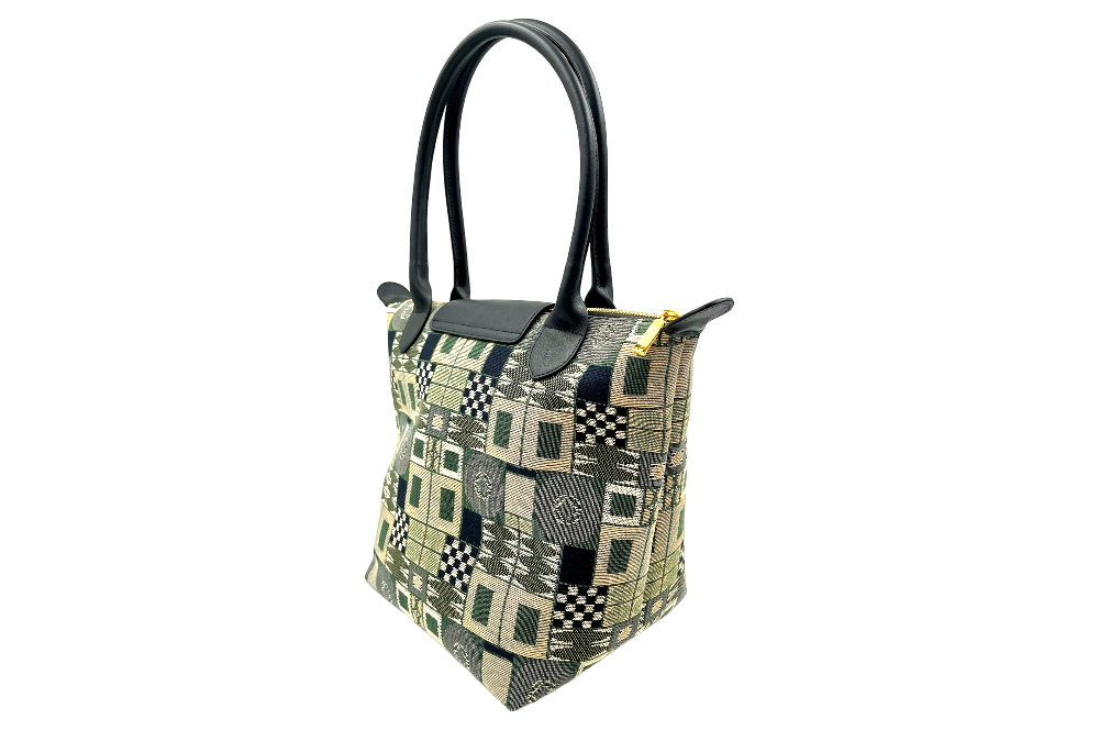 Versacrum Shopper Ansicht seitlich in grün