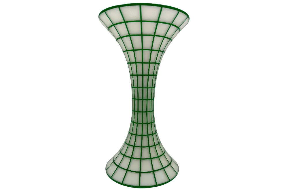 Jugenstilvase aus weißes Opalglas in Kombination mit Kristallglas undgrünem Dekor, ansicht ganze Vase