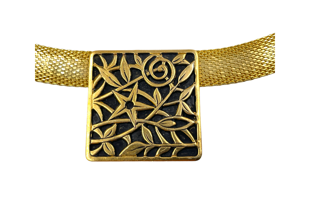 collier im Jugendstildesign detailansicht