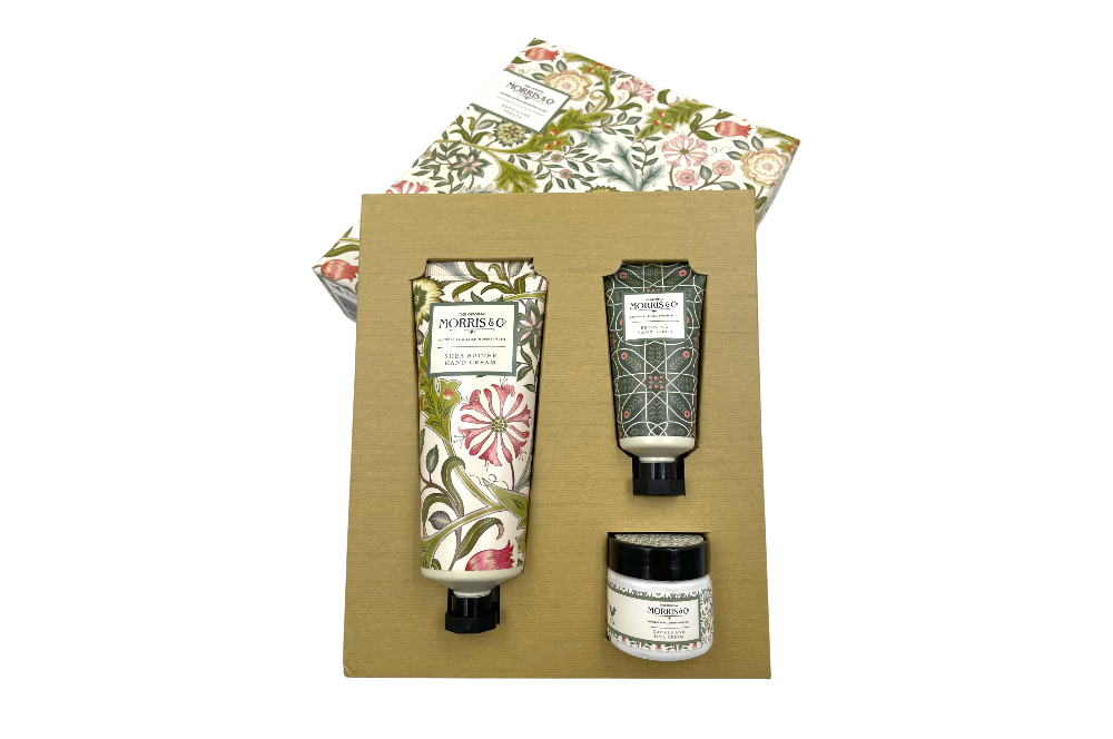 handpflegeset, bestehend aus handcreme, handpeeling, nagelhautcreme,