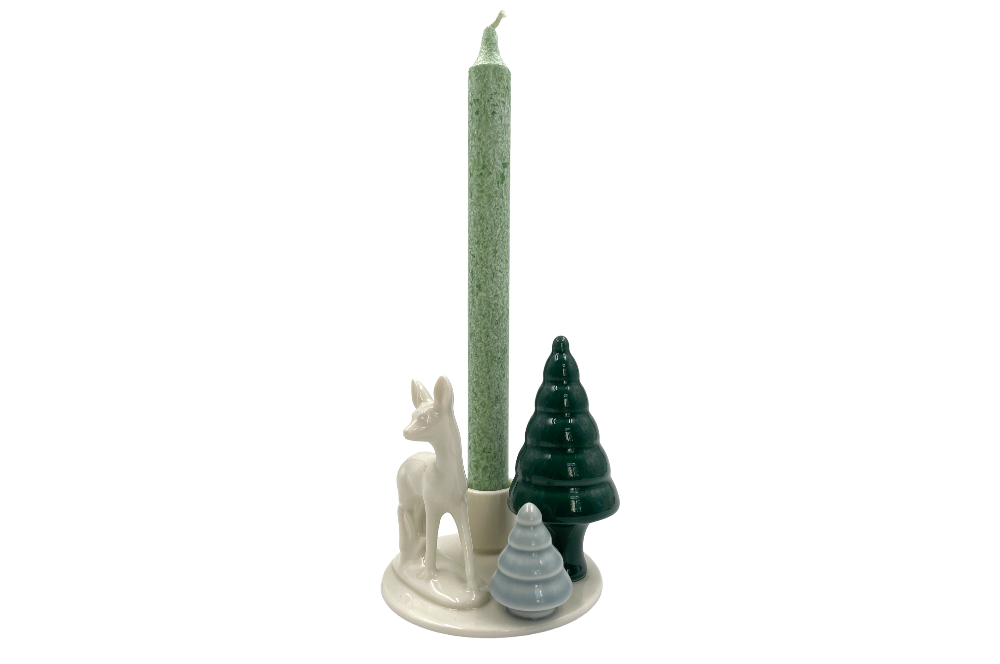 Kerzenhalte mit Bami und 2 unterschiedlich farbigen Tannenbäumen, mit grüner Kerze,