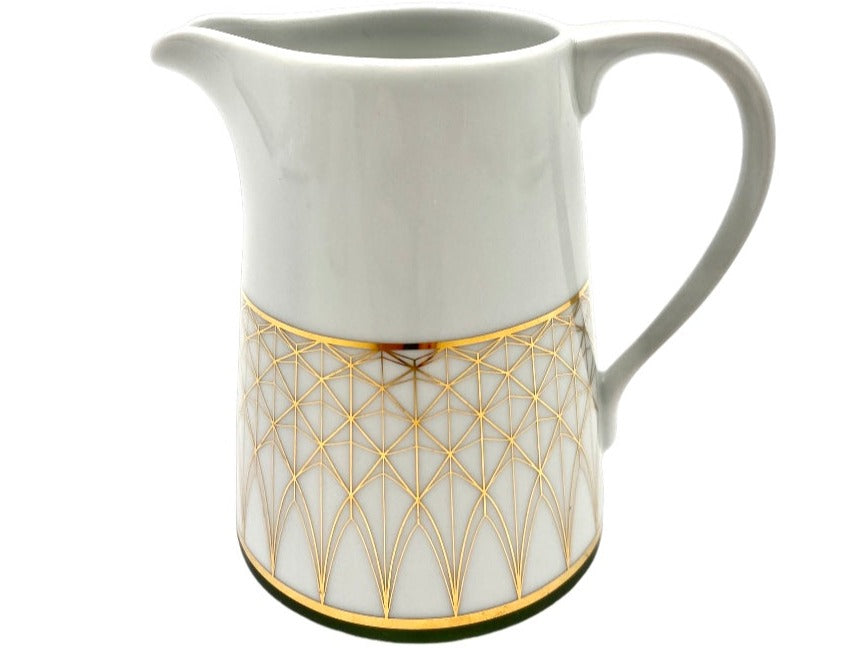 milchkännchen der porduktlinie oliva von der seite