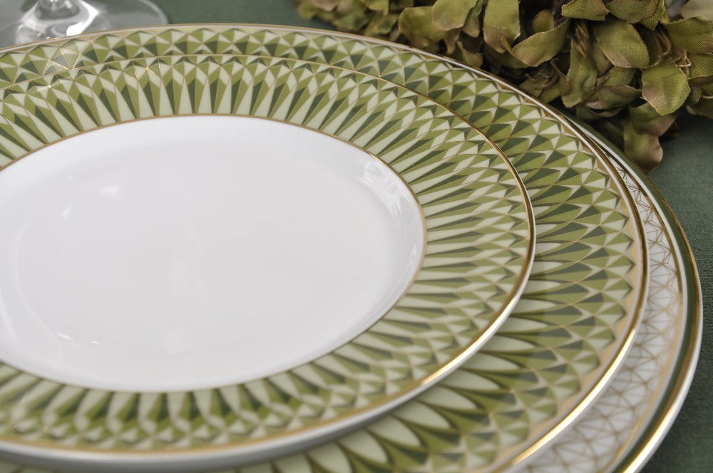 Dessert-, Spiese- und Platztellteller aus der Prtoduktlinie OLIVA , mit grünen rand, seitliche