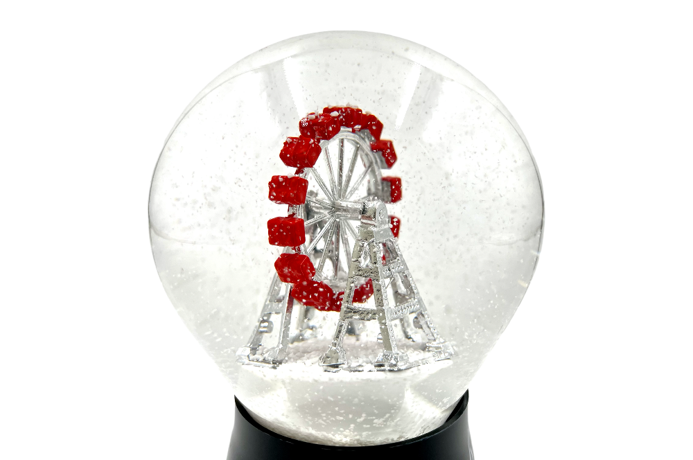 schneekugel mit silbernen Riesenrad, detailansicht