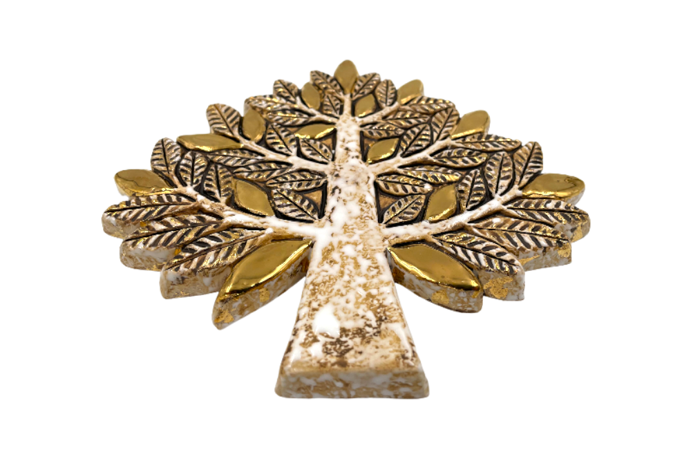 lebensbaum aus kermaik, blätter in gold bemalen , schräge ansicht